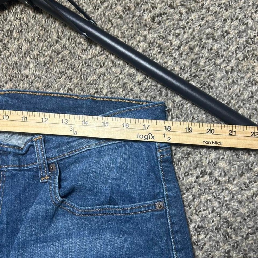 Levi 505 Straight Fit Med Wash Men's Jeans Whiskered Size 38x32 - Picture 4 of 6